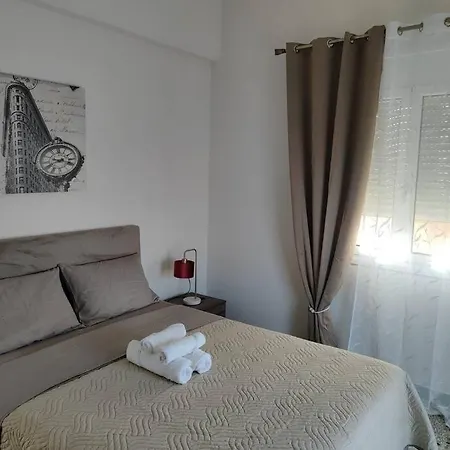 Odysseus Family House Daire